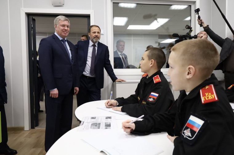 Опыт Ассоциации школ инженерно-технологического профиля в Ульяновской области планируется распространять на другие регионы. Опыт Ассоциации школ инженерно-технологического профиля в Ульяновской области планируется распространять на другие регионы.