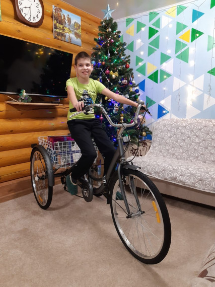 Мечта мальчика из Оричей сбылась благодаря «Елке желаний».